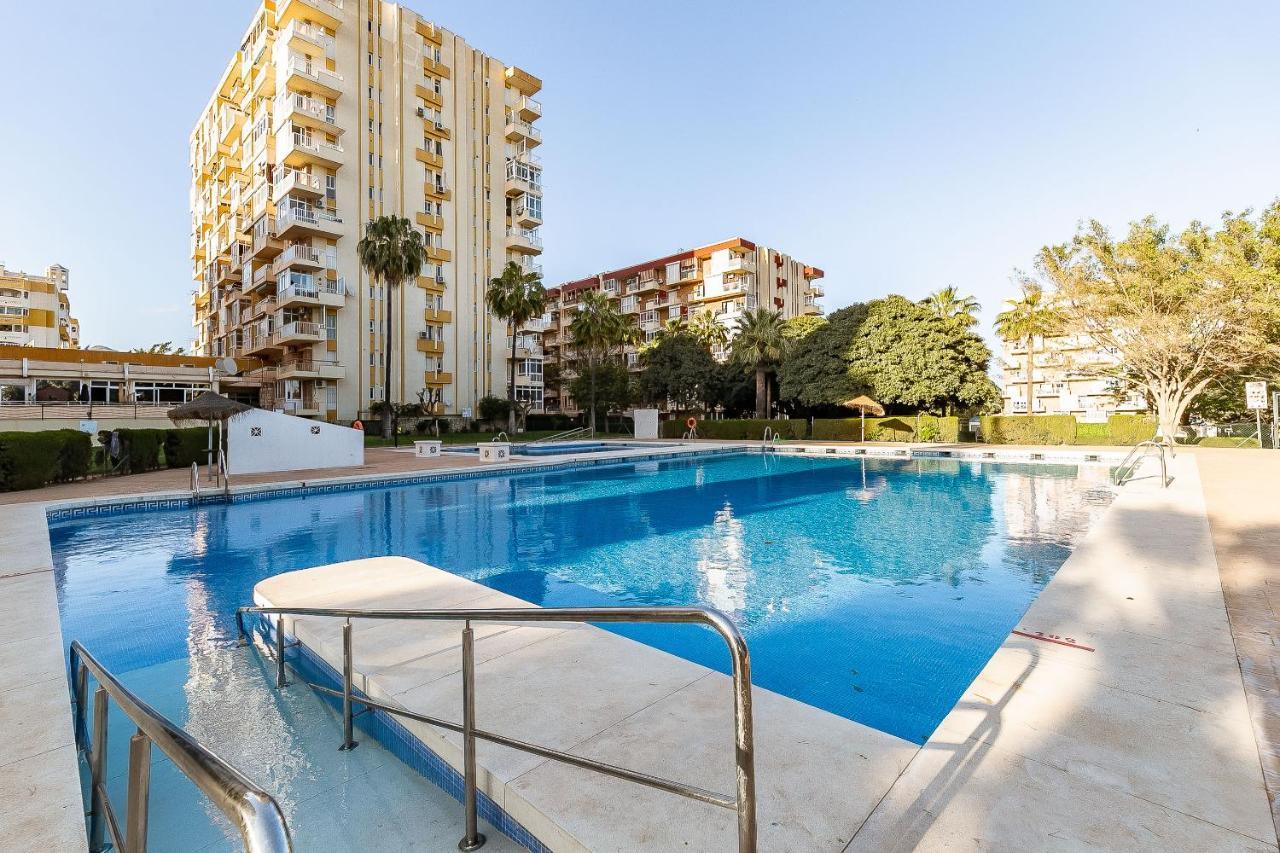 Sun Coast Benalmadena -- Superb Studio With 4 Pools, Gardens & Breakfast Exterior foto