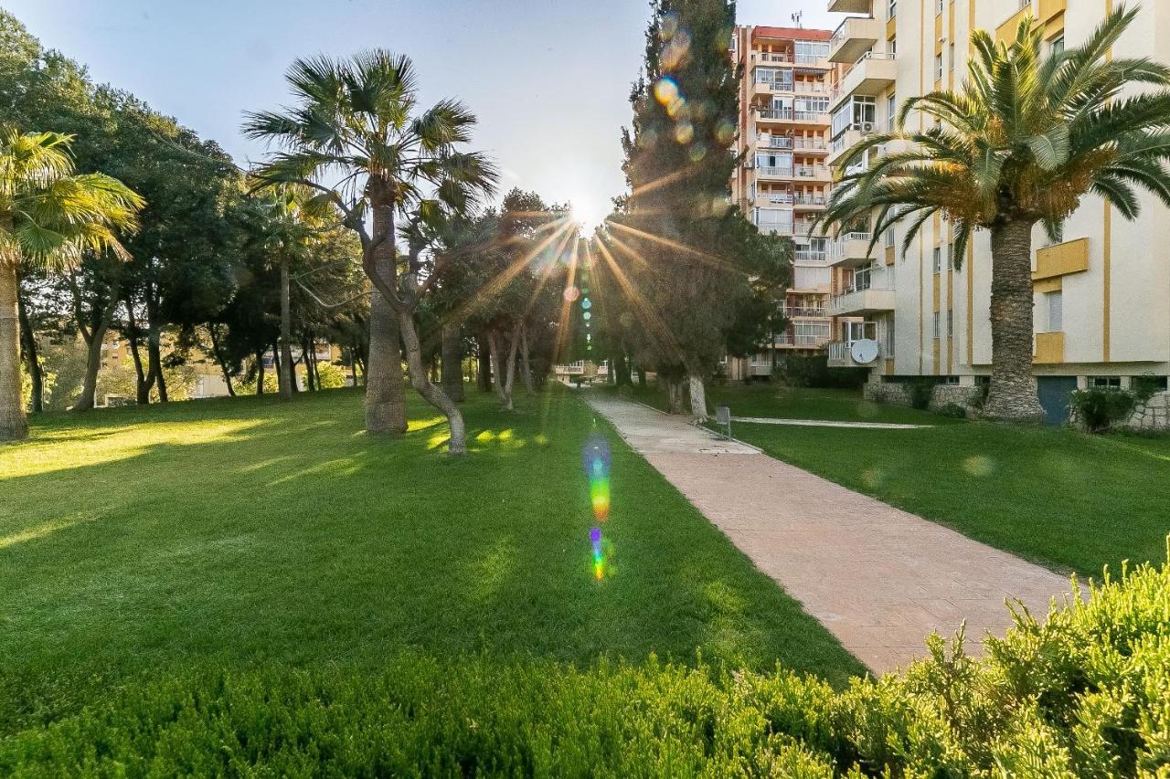 Sun Coast Benalmadena -- Superb Studio With 4 Pools, Gardens & Breakfast Exterior foto