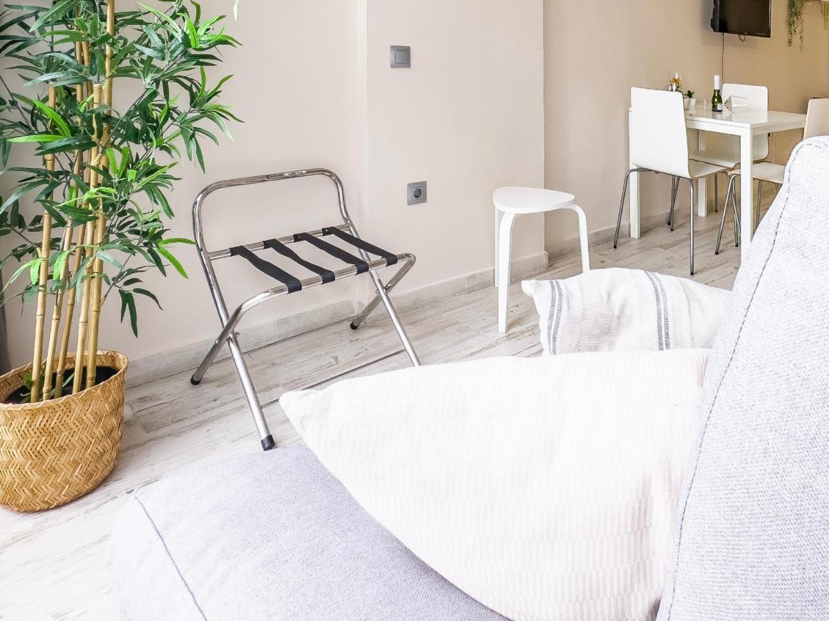 Sun Coast Benalmadena -- Superb Studio With 4 Pools, Gardens & Breakfast Exterior foto